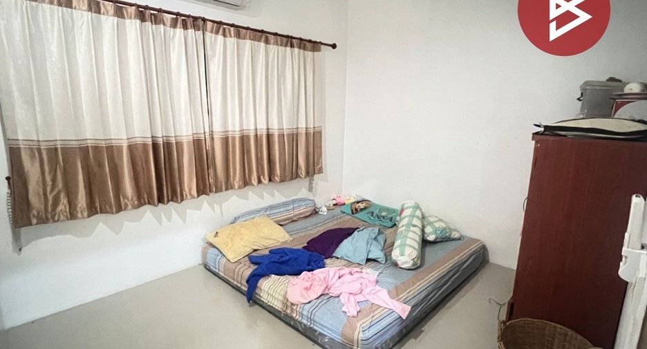 À vendre 2 chambres maison à Pluak Daeng, Rayong
