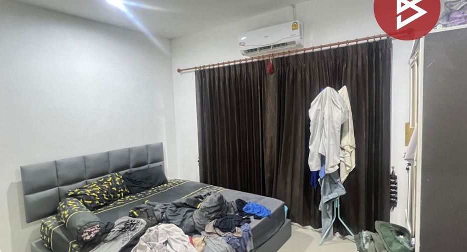 À vendre 2 chambres maison à Pluak Daeng, Rayong