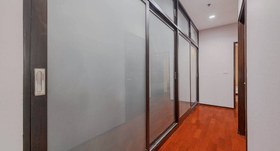 Condo en alquiler de 2 habitaciones en Watthana, Bangkok