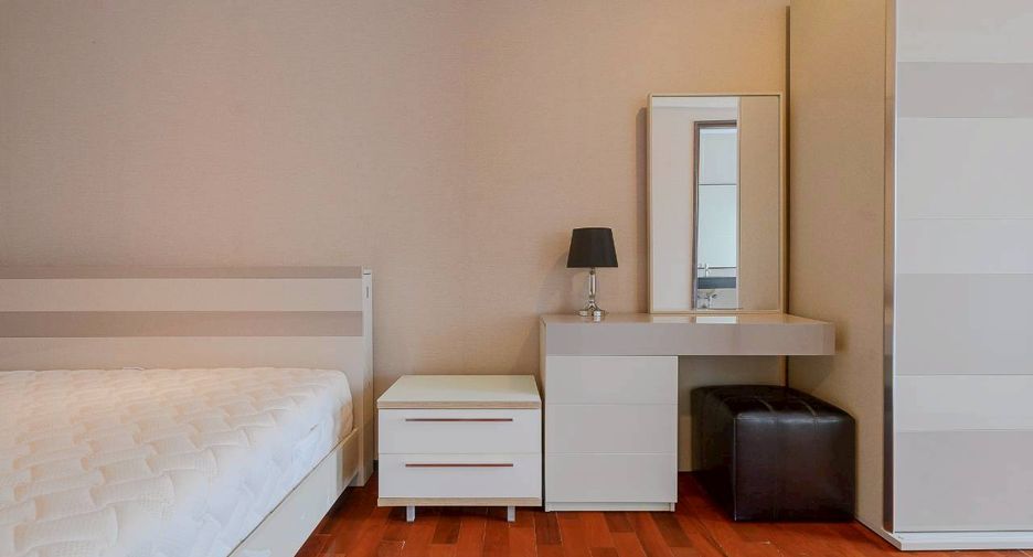 Condo en alquiler de 2 habitaciones en Watthana, Bangkok