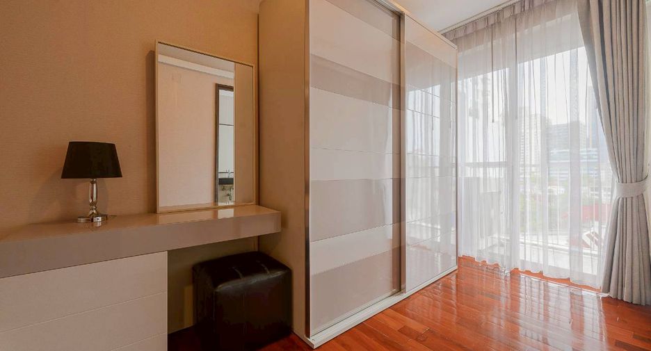 Condo en alquiler de 2 habitaciones en Watthana, Bangkok
