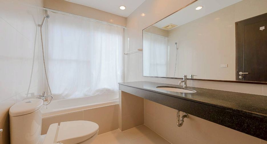 Condo en alquiler de 2 habitaciones en Watthana, Bangkok