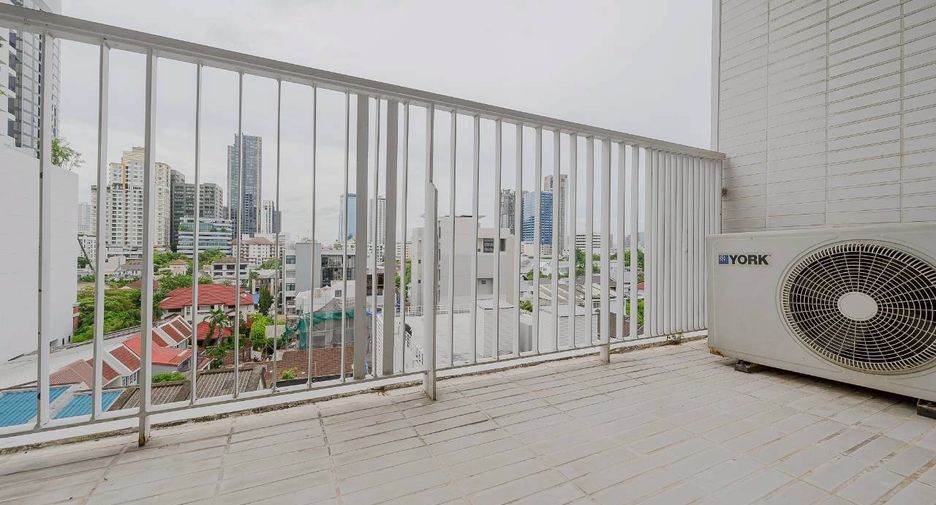 Condo en alquiler de 2 habitaciones en Watthana, Bangkok