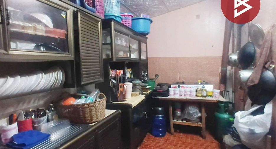 For sale 2 bedrooms townhouse in Mueang Samut Prakan, Samut Prakan