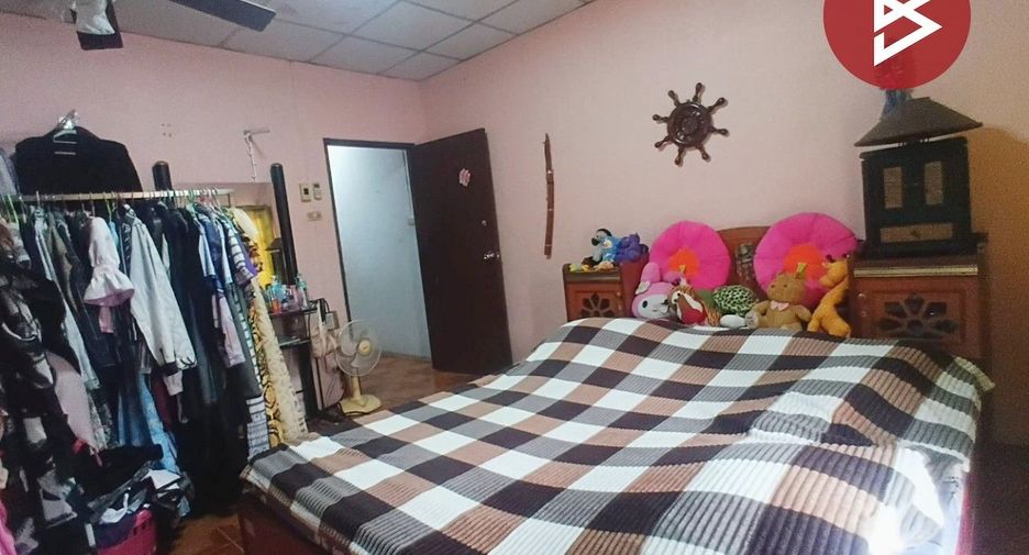 For sale 2 bedrooms townhouse in Mueang Samut Prakan, Samut Prakan