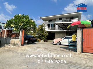 À vendre 4 chambres maison à Lat Phrao, Bangkok