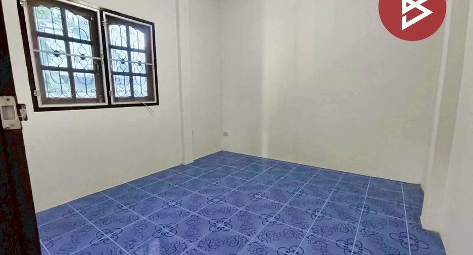 For sale 3 bedrooms house in Mueang Nakhon Ratchasima, Nakhon Ratchasima