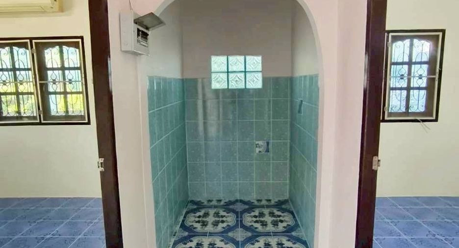 For sale 3 bedrooms house in Mueang Nakhon Ratchasima, Nakhon Ratchasima