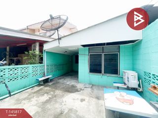 Casa adosada en venta de 3 habitaciones en Lat Krabang, Bangkok