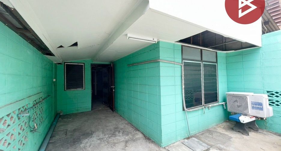 Casa adosada en venta de 3 habitaciones en Lat Krabang, Bangkok