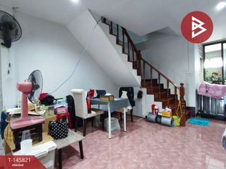 Casa adosada en venta de 3 habitaciones en Khlong Sam Wa, Bangkok