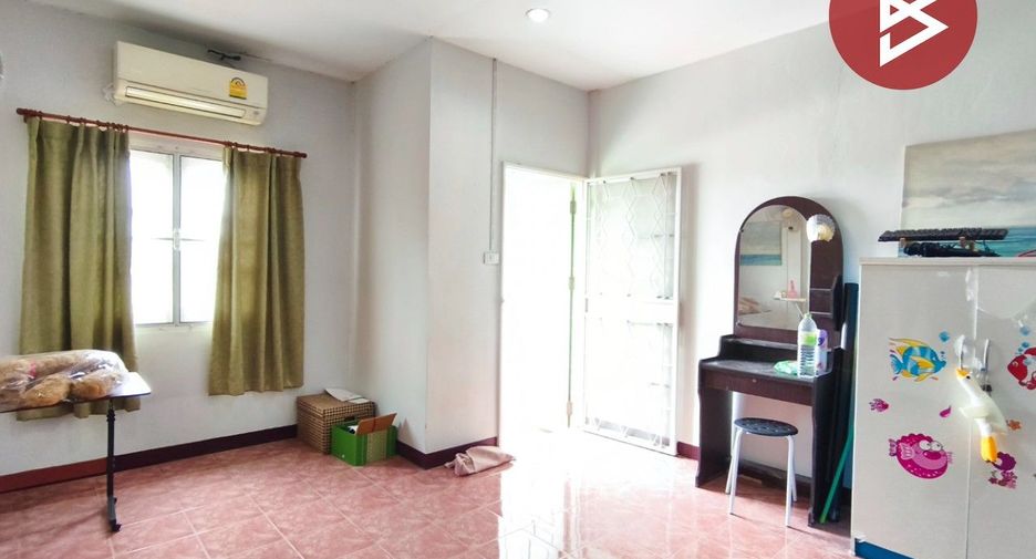 Casa adosada en venta de 3 habitaciones en Khlong Sam Wa, Bangkok