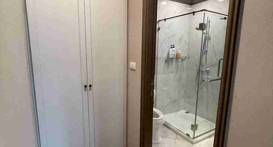 For sale そして for rent 2 ベッドルーム condo in Pathum Wan, Bangkok