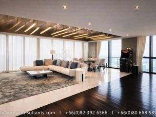 For rent 3 ベッドルーム condo in Yan Nawa, Bangkok
