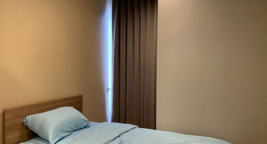 À louer 2 chambres condo 