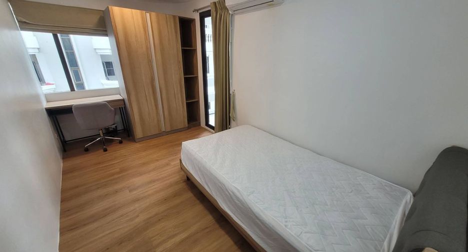 À louer 2 chambres condo à Khlong Toei, Bangkok
