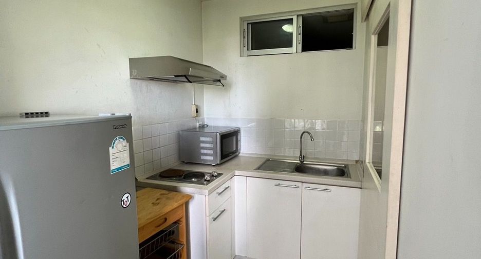 Condo en alquiler de 1 habitaciones en Khlong Toei, Bangkok