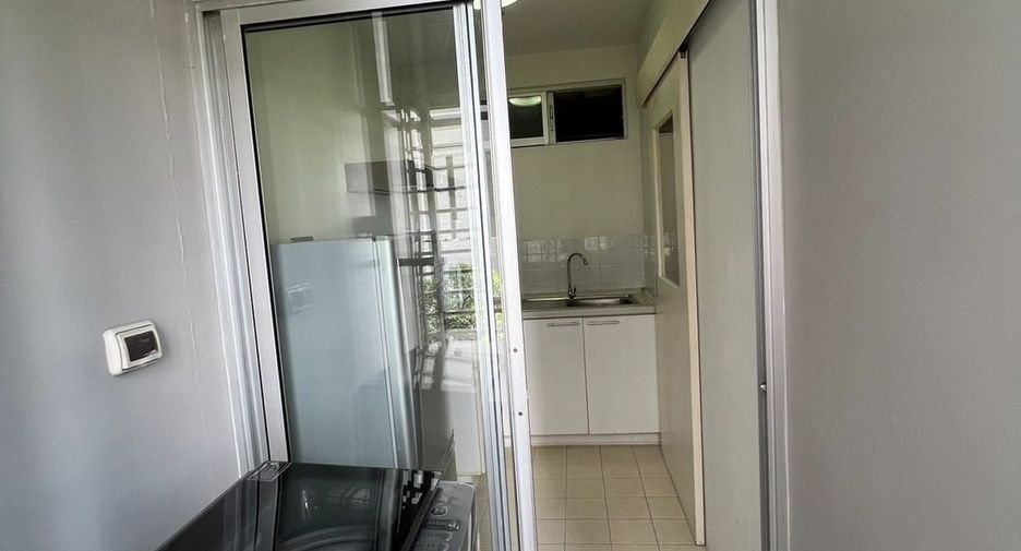 Condo en alquiler de 1 habitaciones en Khlong Toei, Bangkok