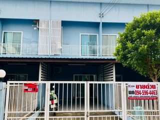 For sale 2 bedrooms townhouse in Lat Lum Kaeo, Pathum Thani
