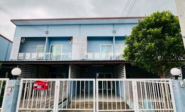 Reihenhaus zum Kauf mit 2 Zimmer in Lat Lum Kaeo, Pathum Thani