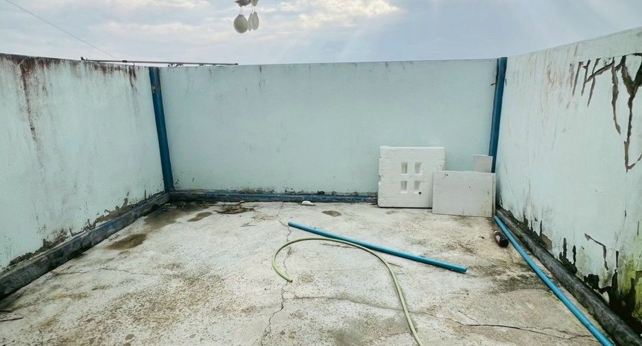 For sale 2 bedrooms townhouse in Lat Lum Kaeo, Pathum Thani