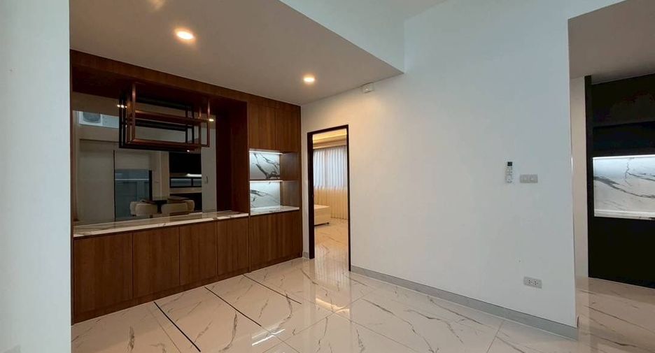 For rent 5 bedrooms house in Bang Lamung, Chonburi