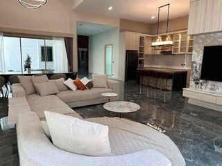 Villa zur Miete mit 4 Zimmer in Bang Lamung, Chonburi