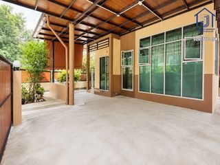 Haus zum Kauf mit 5 Zimmer in Bang Bon, Bangkok