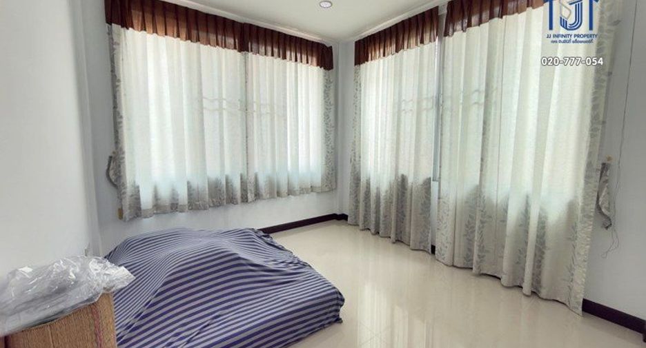 Haus zum Kauf mit 5 Zimmer in Bang Bon, Bangkok