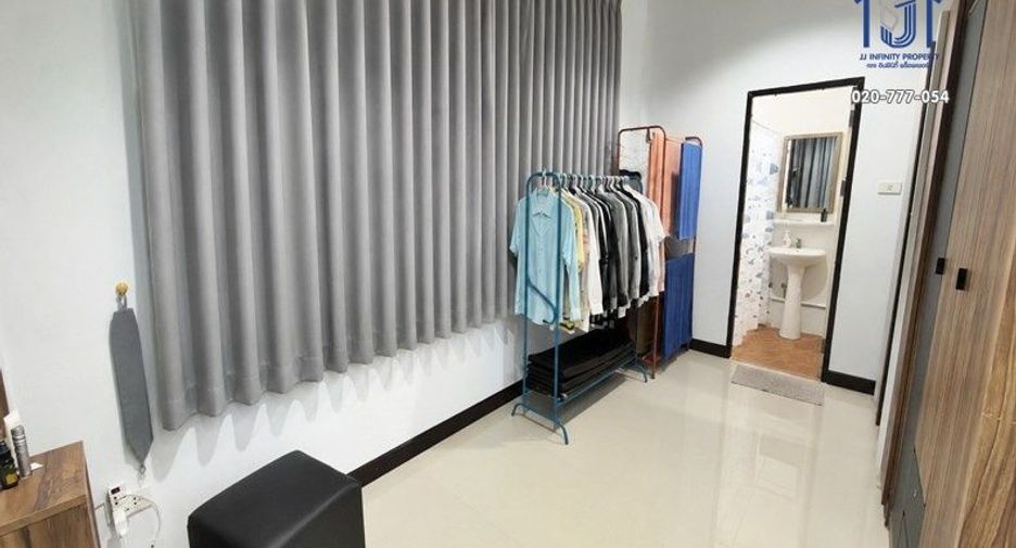 Haus zum Kauf mit 5 Zimmer in Bang Bon, Bangkok