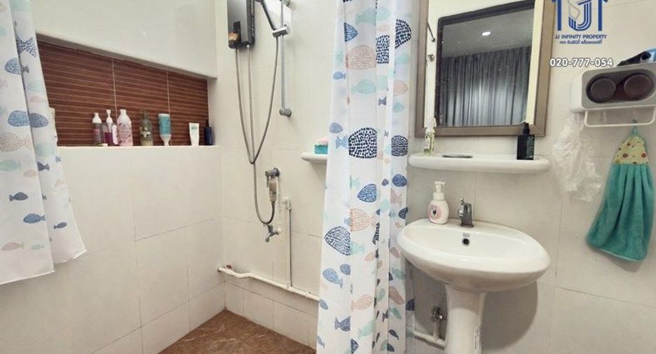 Haus zum Kauf mit 5 Zimmer in Bang Bon, Bangkok