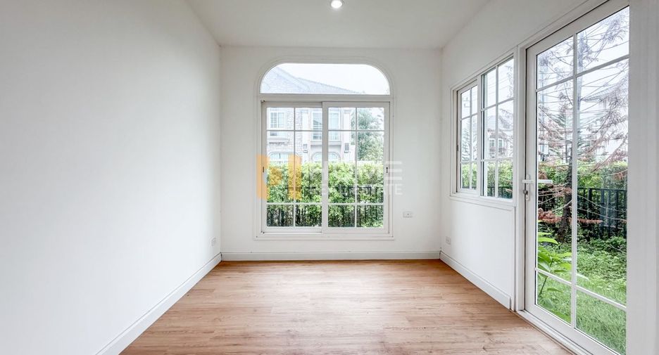 For sale 5 bedrooms house in Chom Thong, Bangkok