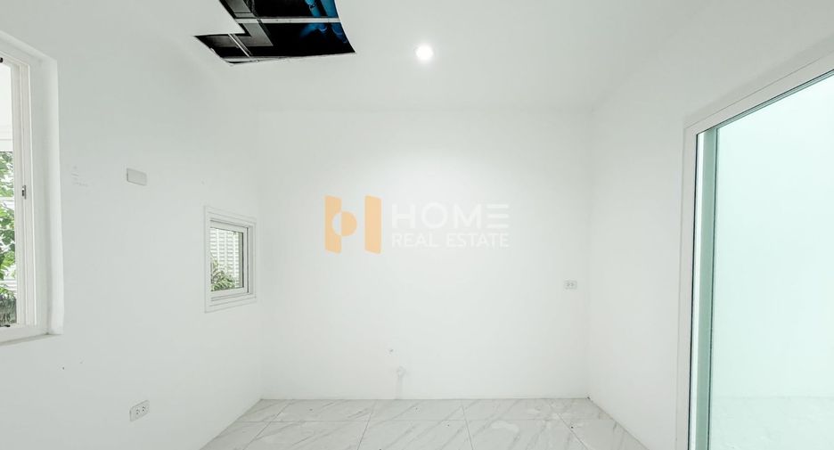 For sale 5 bedrooms house in Chom Thong, Bangkok