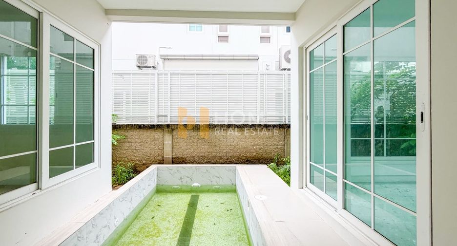 For sale 5 bedrooms house in Chom Thong, Bangkok