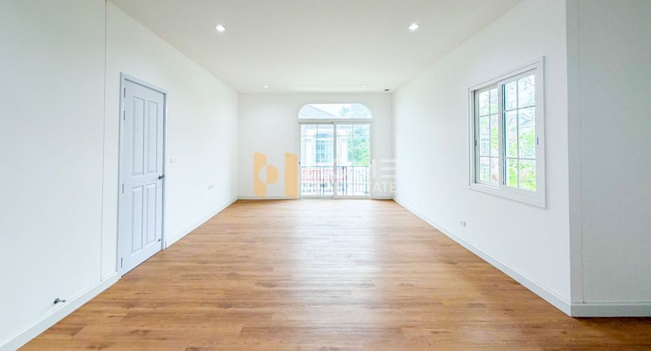 For sale 5 bedrooms house in Chom Thong, Bangkok