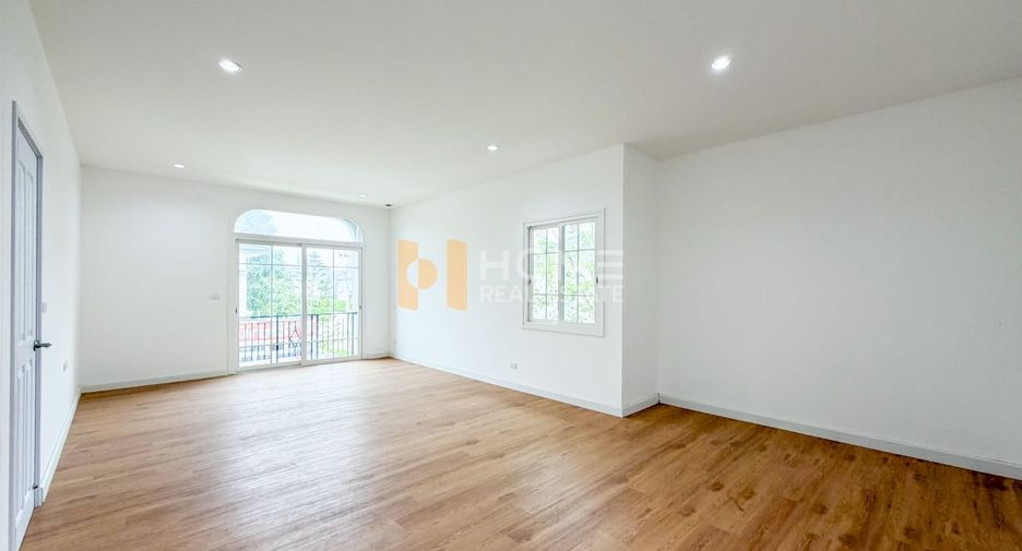 For sale 5 bedrooms house in Chom Thong, Bangkok