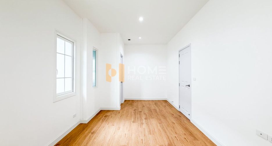 For sale 5 bedrooms house in Chom Thong, Bangkok