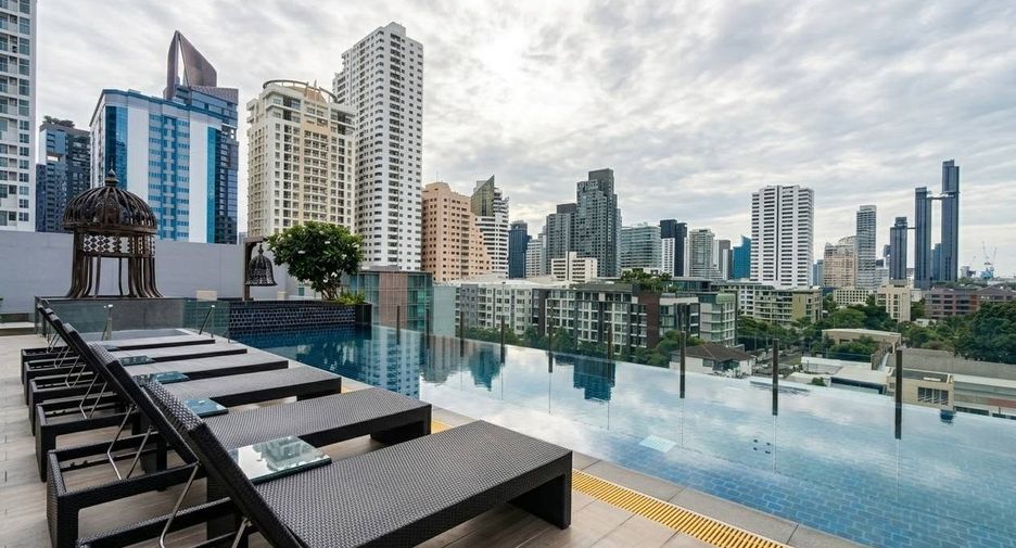 For rent 1 bed condo in Watthana, Bangkok