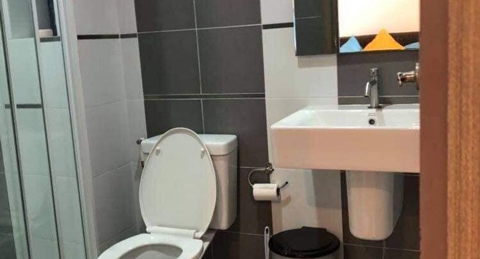 For rent 1 bed condo in Watthana, Bangkok