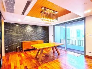 For sale 3 bedrooms condo in Yan Nawa, Bangkok