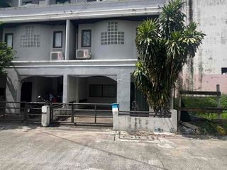 For sale 3 bedrooms townhouse in Wang Thonglang, Bangkok