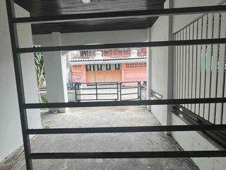 For sale 3 bedrooms townhouse in Wang Thonglang, Bangkok