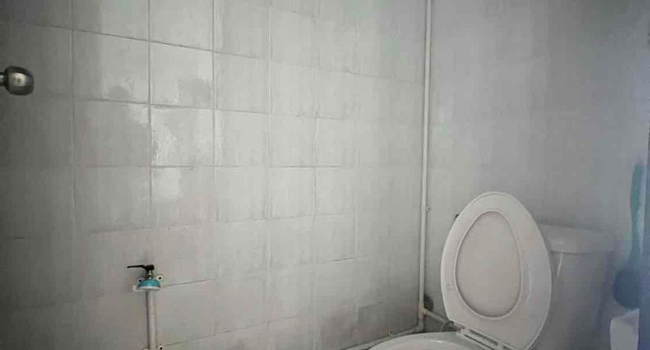For sale 3 bedrooms townhouse in Wang Thonglang, Bangkok