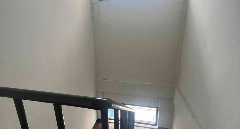 For sale 3 bedrooms townhouse in Wang Thonglang, Bangkok