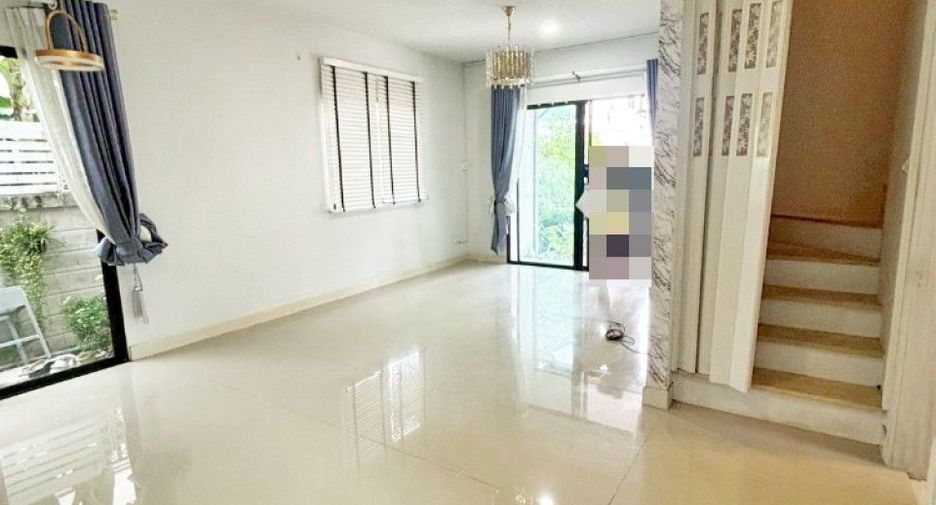 Casa en venta de 3 habitaciones en Bang Sao Thong, Samut Prakan