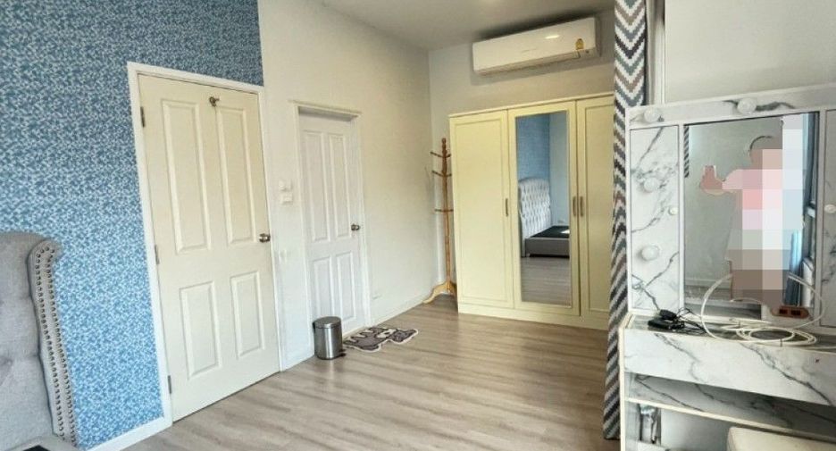 Casa en venta de 3 habitaciones en Bang Sao Thong, Samut Prakan
