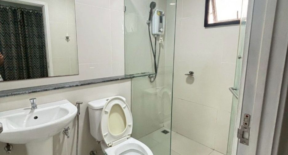 Casa en venta de 3 habitaciones en Bang Sao Thong, Samut Prakan