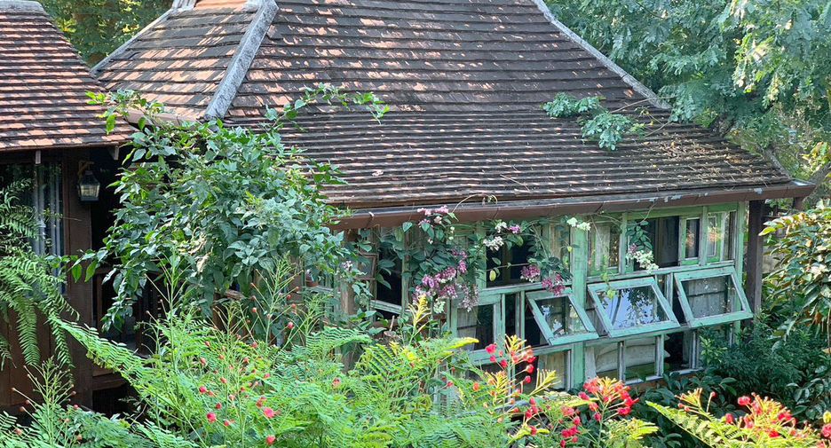 For rent and for sale 5 bedrooms house in Mueang Chiang Mai, Chiang Mai