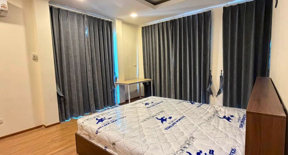 Haus zur Miete mit 3 Zimmer in Bang Lamung, Chonburi