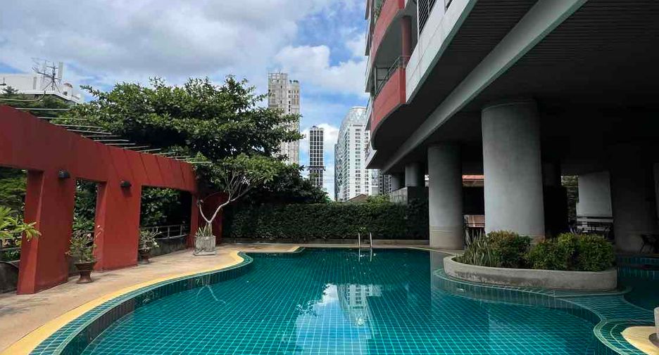 For sale and for rent 3 bedrooms condo in Phaya Thai, Bangkok